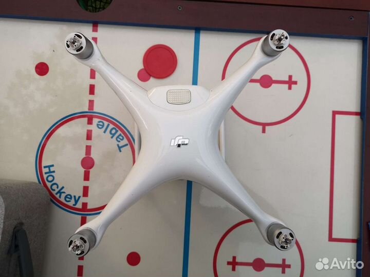 Коптер дрон DJI Phantom 4 Pro