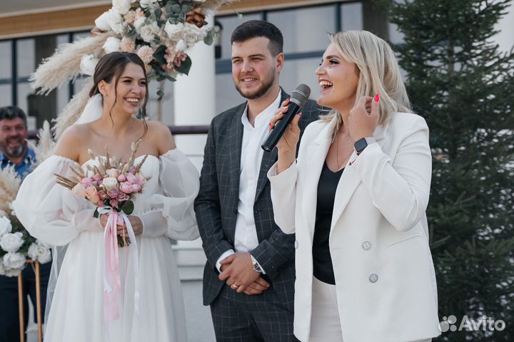 Ведущий на свадьбу