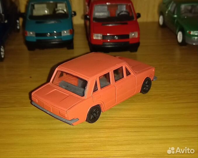 Машинка СССР копейка ваз 2101 пластик состояние