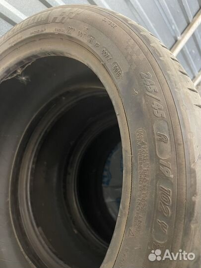 Bridgestone 613V 235/45 R18