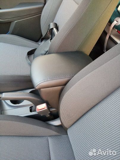 Подлокотник Ria RIO 4 / X-Line / Solaris подстакан