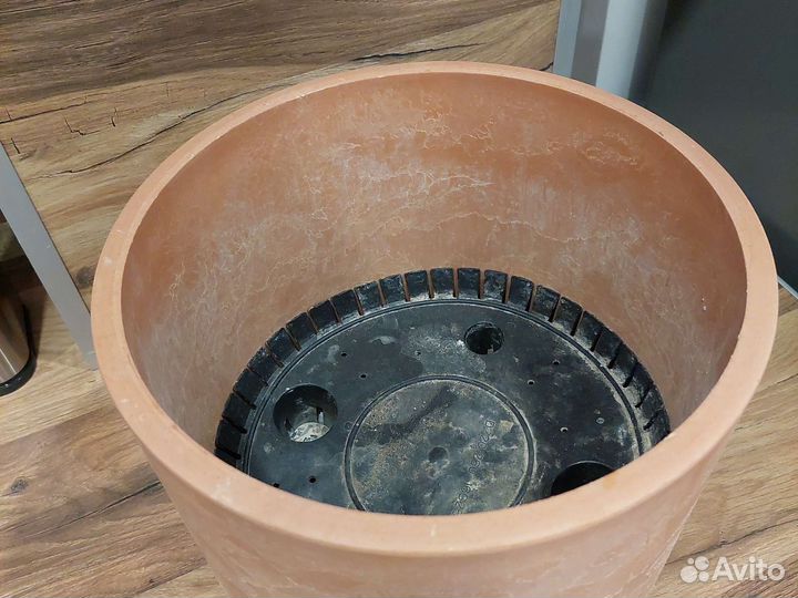 Кашпо горшок для цветов