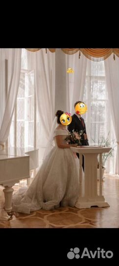 Свадебное платье