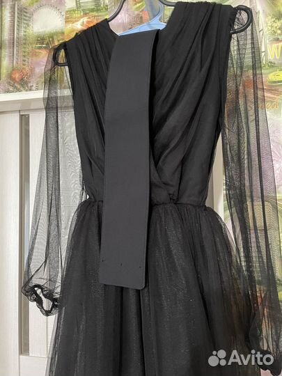 Платье вечернее