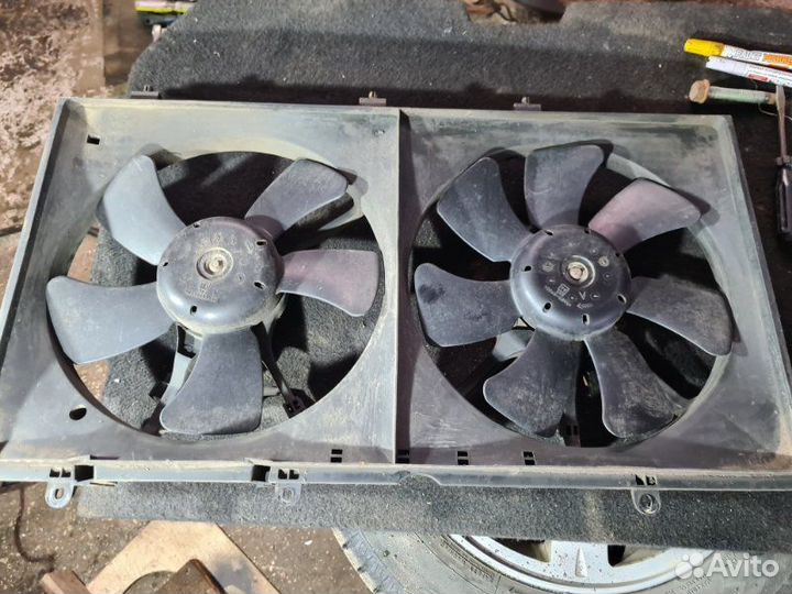 Диффузор радиатора Mitsubishi Lancer 9 4G18 2005