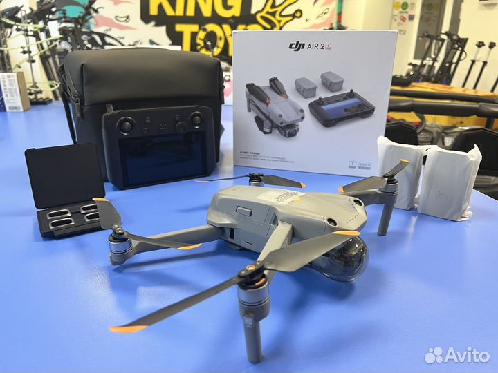 Квадрокоптер DJI Air 2S Fly More Combo Smart Con-l