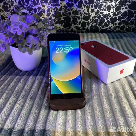 iPhone 8 Plus, 64 ГБ