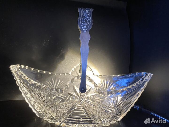 Ладья хрустальная с мельхиоровой ручкой