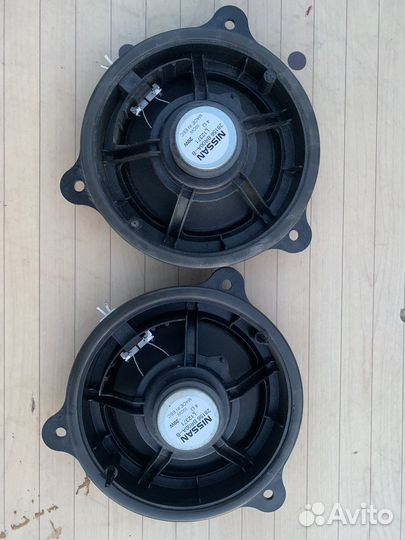 Динамики для лада веста