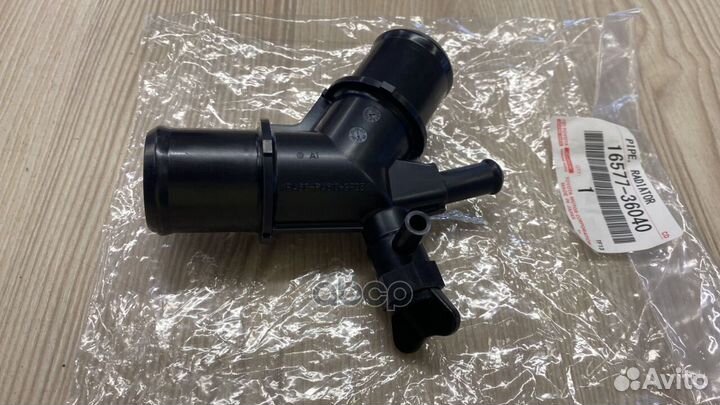 Патрубок радиатора (тройник) camry 17- 2AR 1657