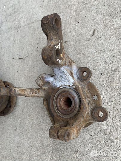 Поворотный кулак Renaut Scenic 1