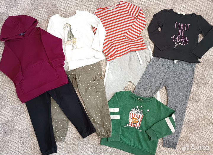 Одежда для девочки пакетом 104-110
