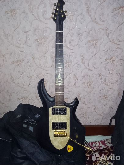 Электрогитара