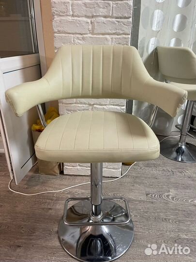 Барный стул