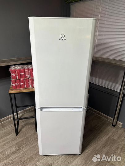 Холодильник бу indesit