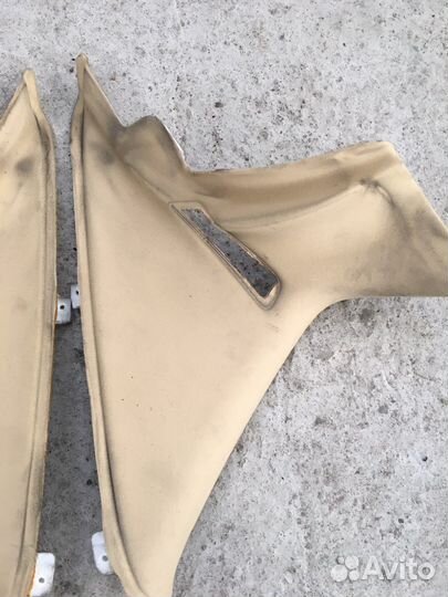 Обшивка задней стойки Volkswagen Phaeton(2023)