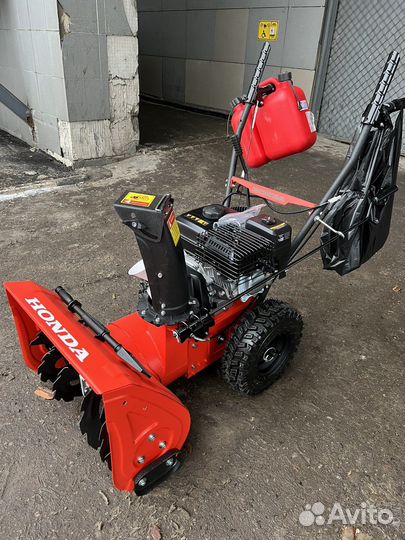 Снегоуборщик бензиновый Honda HSS GX270 9HP