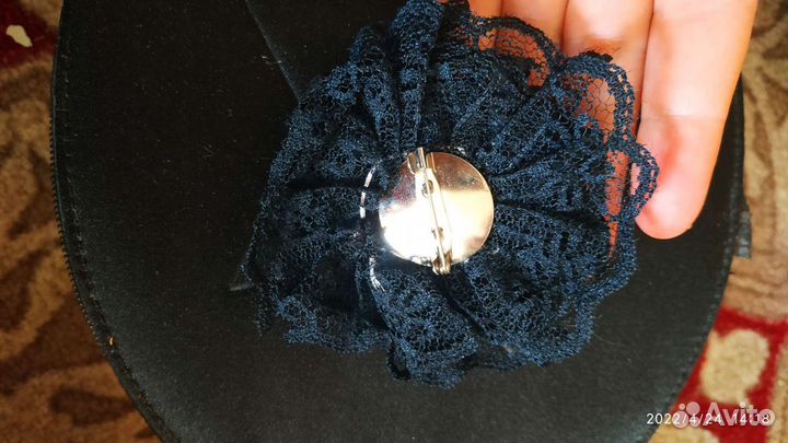 Винтажная брошь Камея с камнями