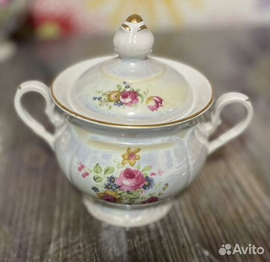 Набор столовой посуды на 6 персон