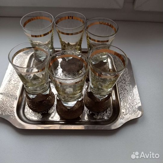 Набор рюмок с подносом