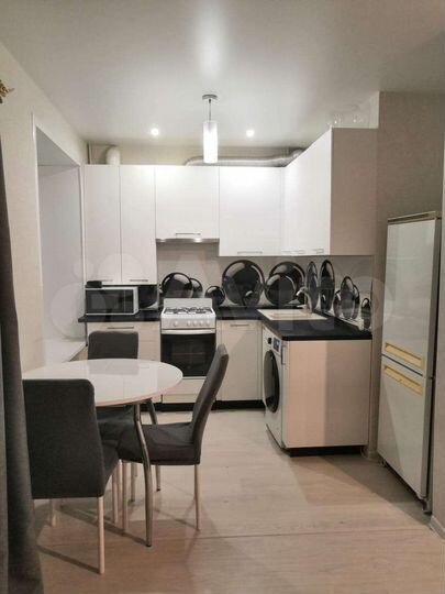 2-к. квартира, 40 м², 4/4 эт.