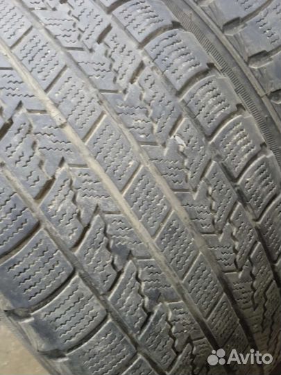 Roadstone Winguard Ice 205/55 R16