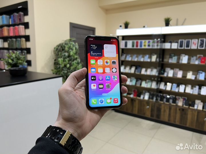 iPhone 11, 128 ГБ