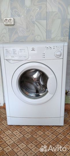 Стиральная машина indesit