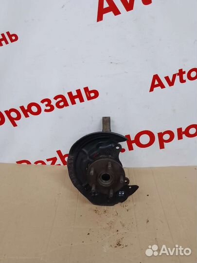 Поворотный кулак Toyota Carina E правый с ABS