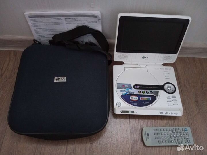 Портативный DVD проигрыватель