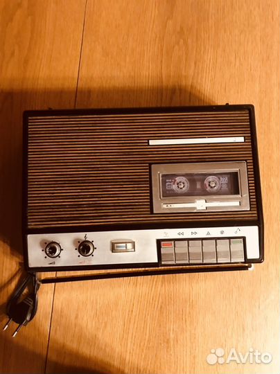 Кассетный магнитофон электроника 302