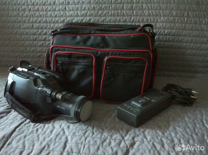 Видео камера panasonik