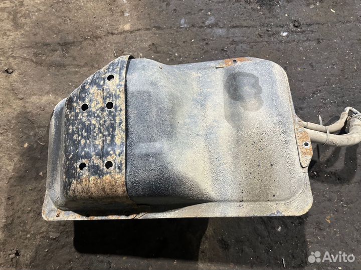 Топливный бак Suzuki Jimny