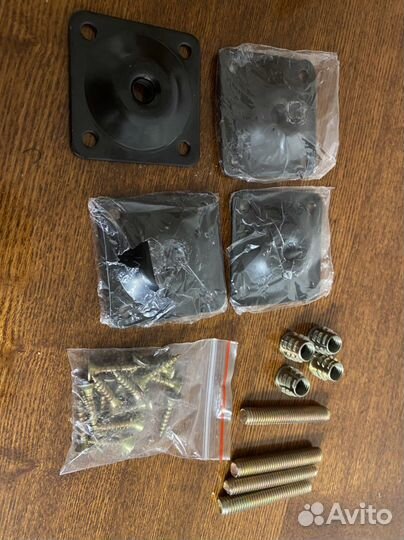 Крепления для ножек