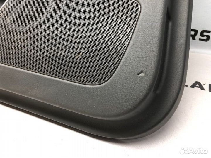 Обшивка двери передняя левая Audi A6 C6 BDW 2.4