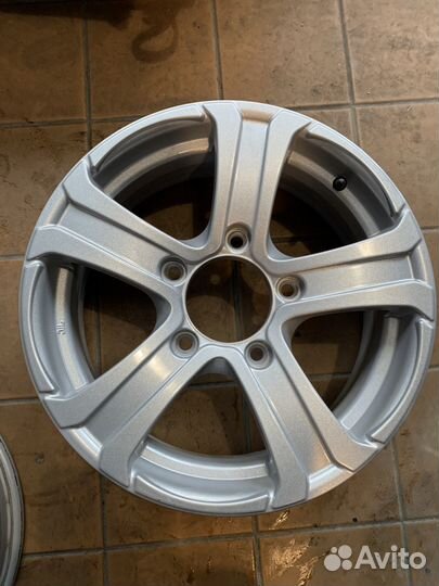 Литые диски r16 на ниву 6J