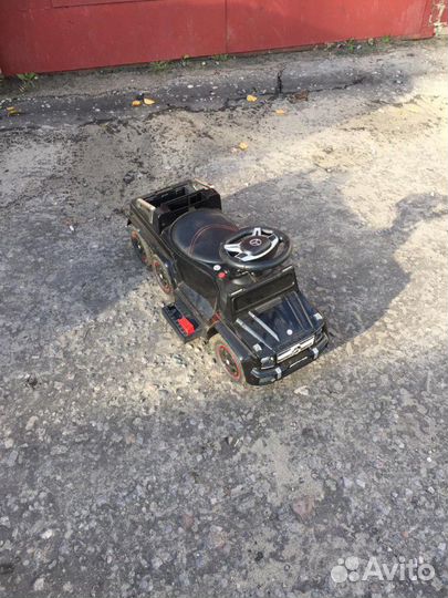 Толокар-электромобиль Mercedes-Benz