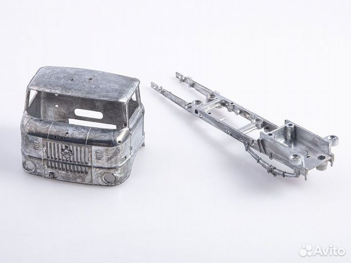 Сборная модель IFA W50LA самосвал