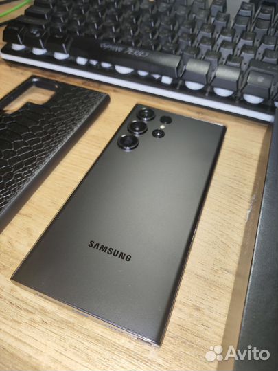 Samsung Galaxy S23 Ultra, 12/256 ГБ