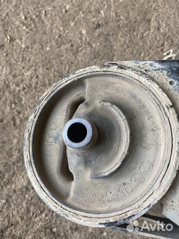 Подушка двигателя задняя Nissan Murano Z50