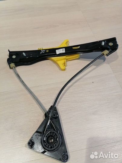 Стеклоподъемник задний левый Volkswagen Polo MK5