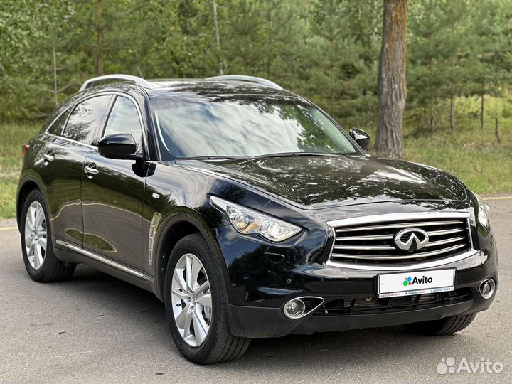 Infiniti QX70 3.0 AT, 2013, 194 300 км