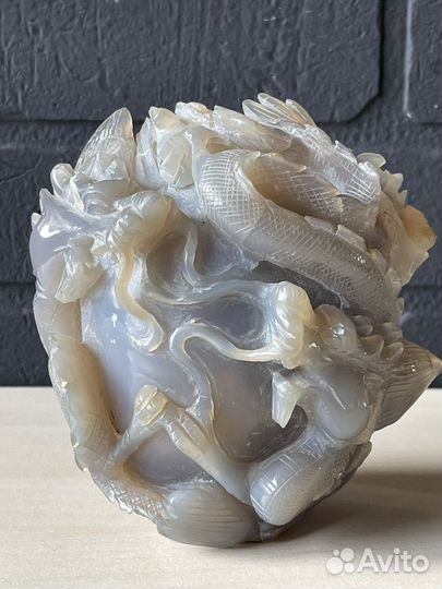 Две фигурки из Агата. Дракон