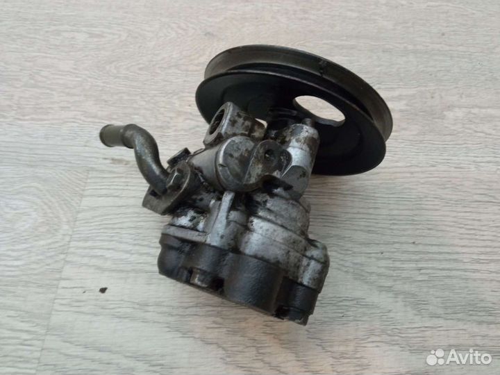 Насос гидроусилителя Паджеро 2