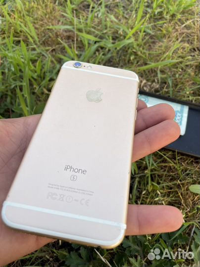 Телефон iPhone 6s