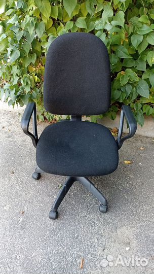 Компьютерное кресло