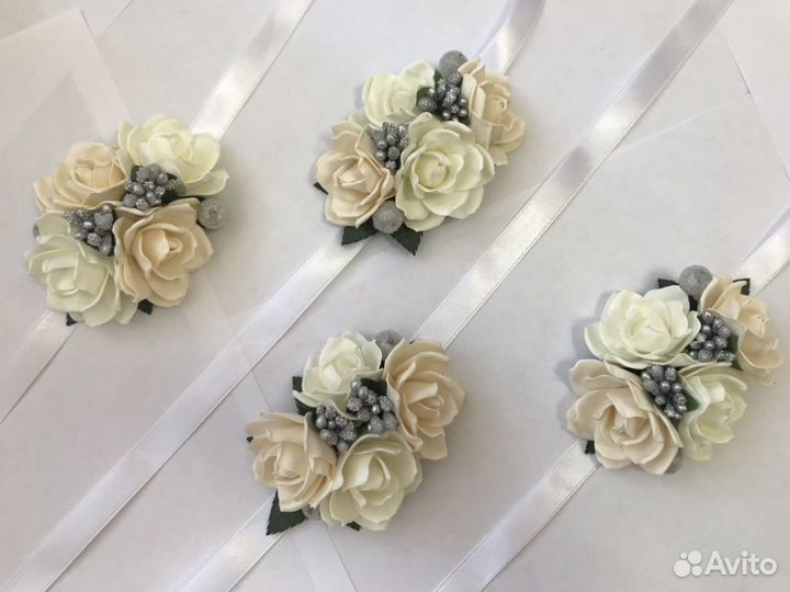 Браслеты подружкам невесты, бабочки друзьям жениха