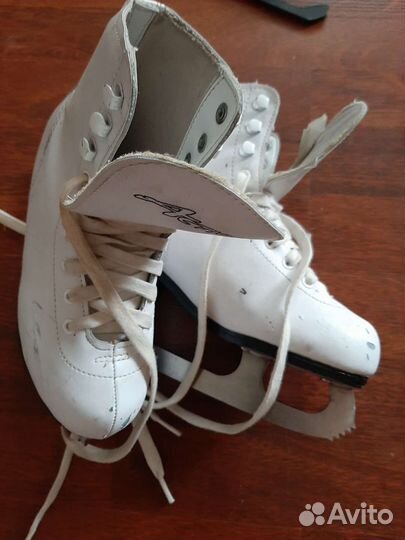 Коньки фигурные action