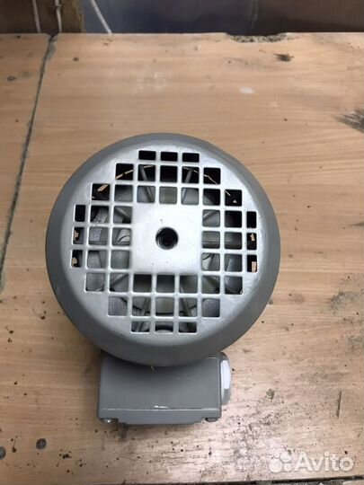 Электродвигатель