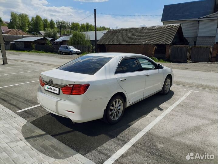 Toyota Camry 2.5 AT, 2014, 245 000 км